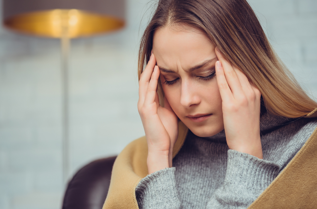 Mal di testa da cervicale: come riconoscerlo, come curarlo e come prevenirlo